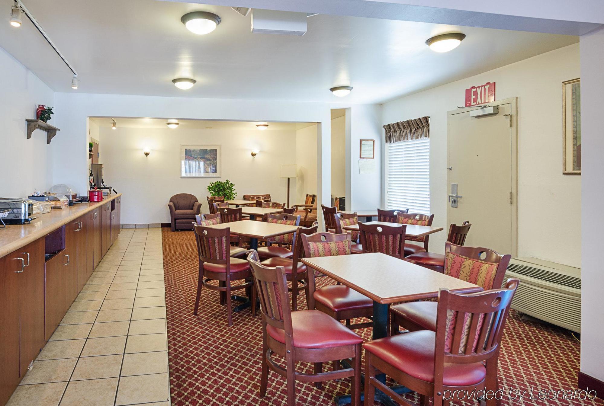 Econo Lodge Inn & Suites Johnson City Kültér fotó