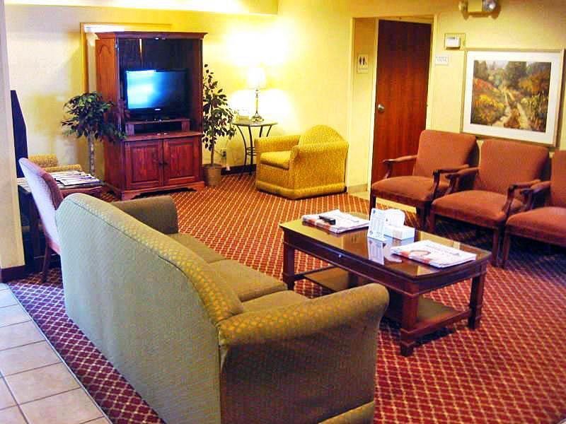 Econo Lodge Inn & Suites Johnson City Kültér fotó