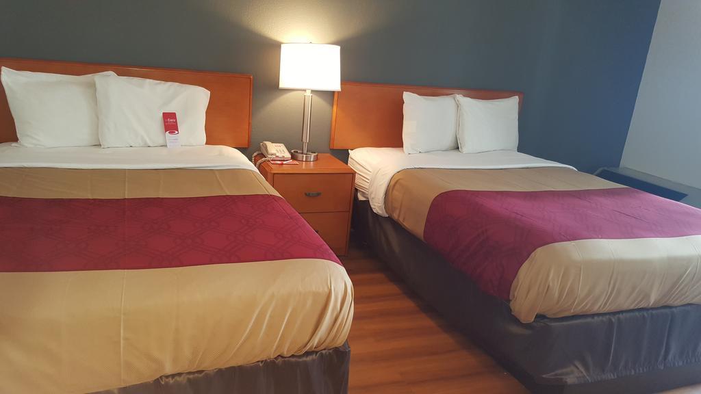 Econo Lodge Inn & Suites Johnson City Kültér fotó