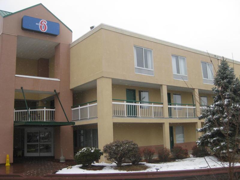 Econo Lodge Inn & Suites Johnson City Kültér fotó