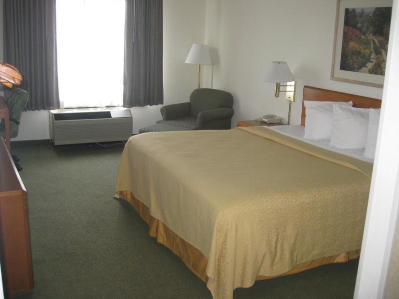 Econo Lodge Inn & Suites Johnson City Szoba fotó