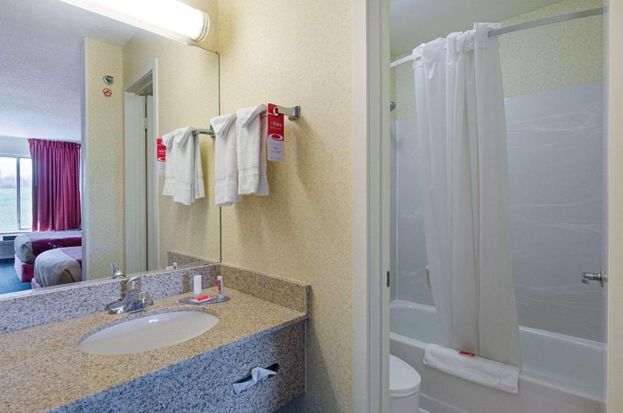 Econo Lodge Inn & Suites Johnson City Kültér fotó