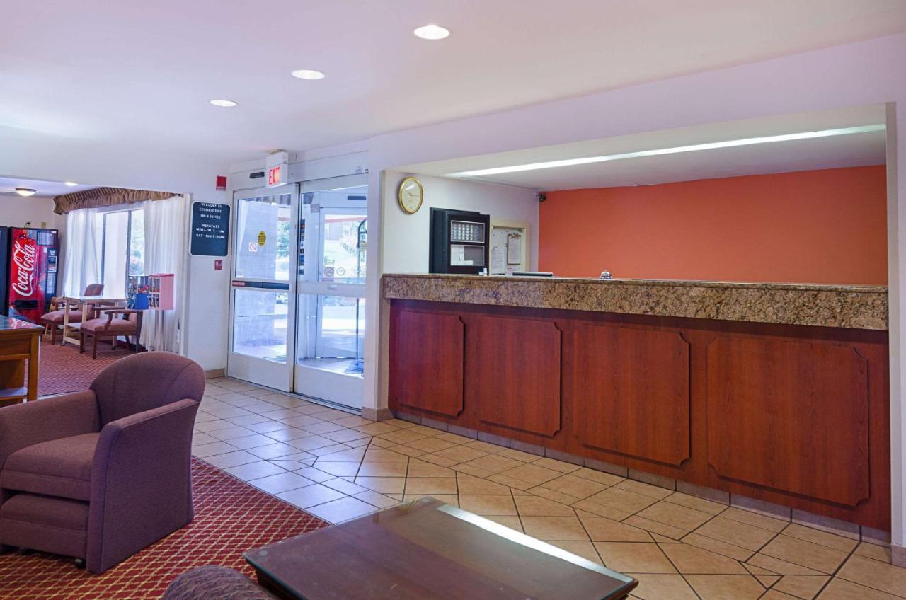 Econo Lodge Inn & Suites Johnson City Kültér fotó